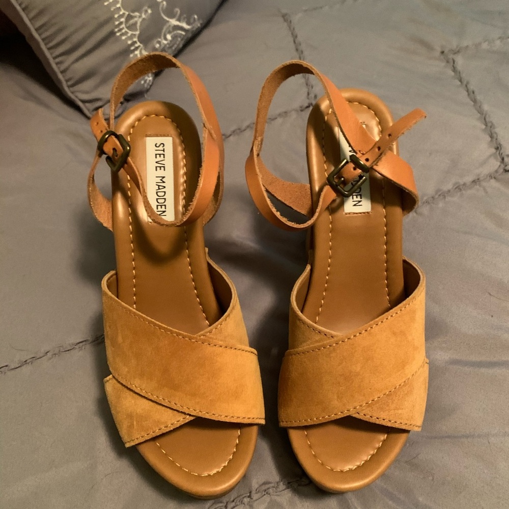 Steve Madden Cognac Suede Platform Sandals